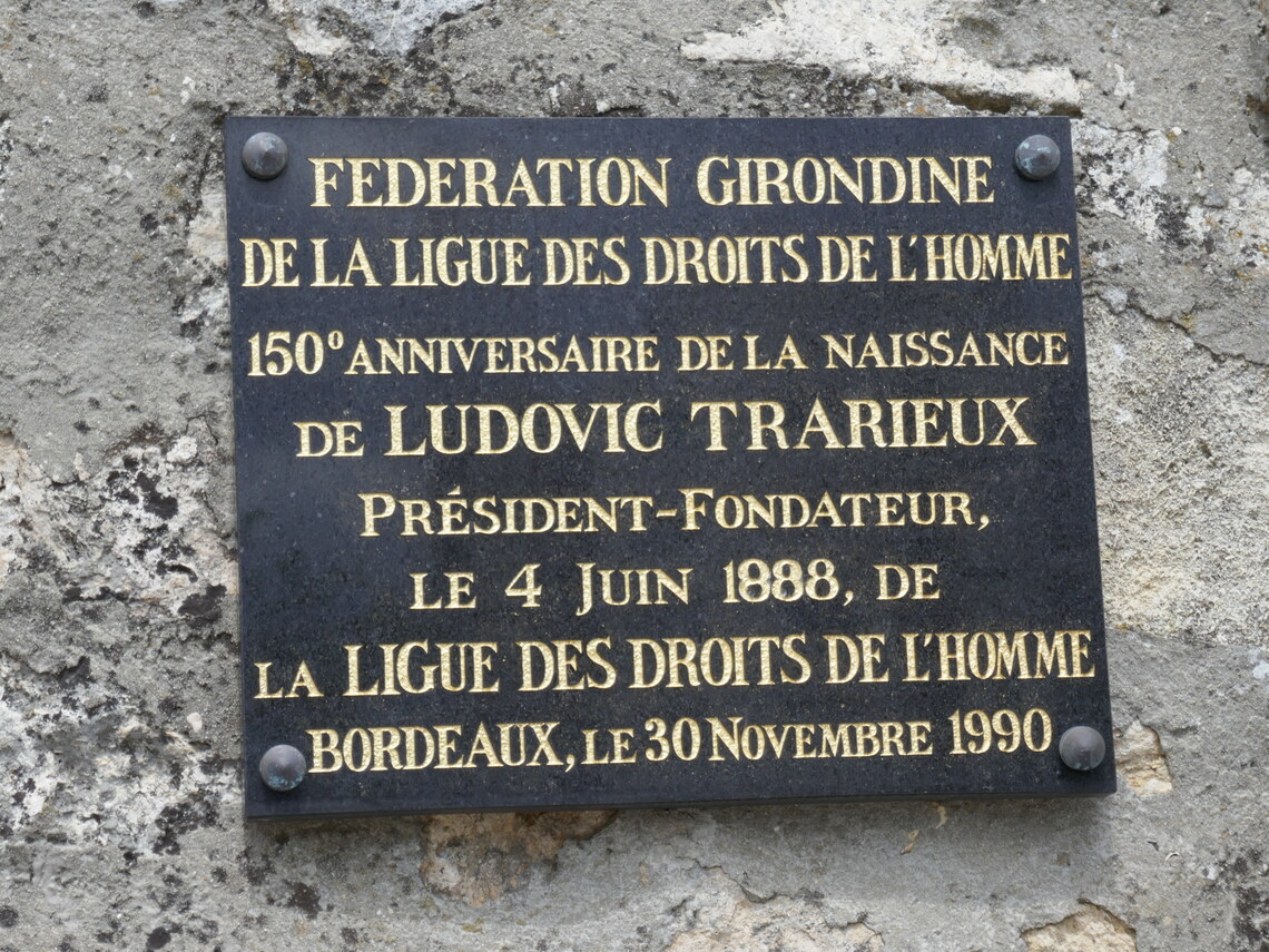 Plaque "Fédération girondine de la Ligue des droits de l'homme", pour le 150e anniversaire de la naissance de Ludovic Trarieux